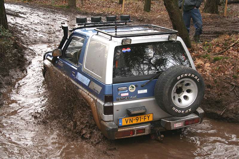 778x510 pixels (93K)